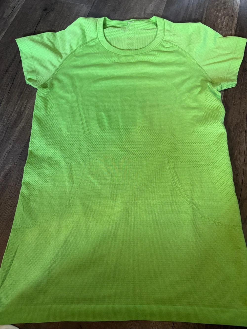 Lululemon Swiftly Tech Short Sleeve Shirt